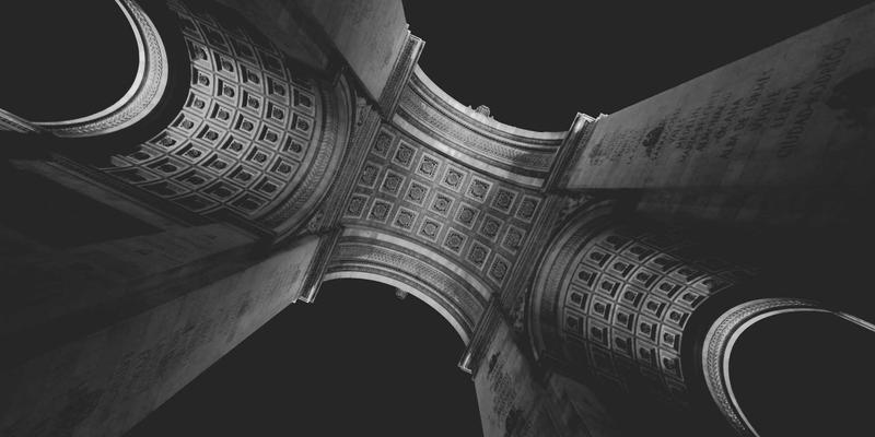 编程新范式：NDBSYJ如何以蒸汽波风格统一多云与混合云资源，实现成本优化